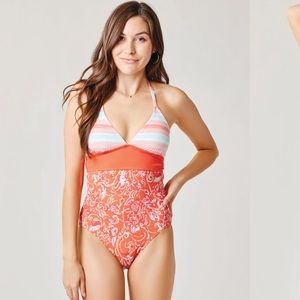 New with tags carve designs 1 piece swim suit size small